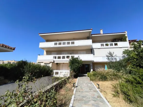 Flat Of 123 M² In Athens