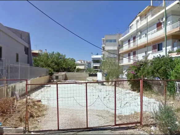 Land Of 518 M² In Athens