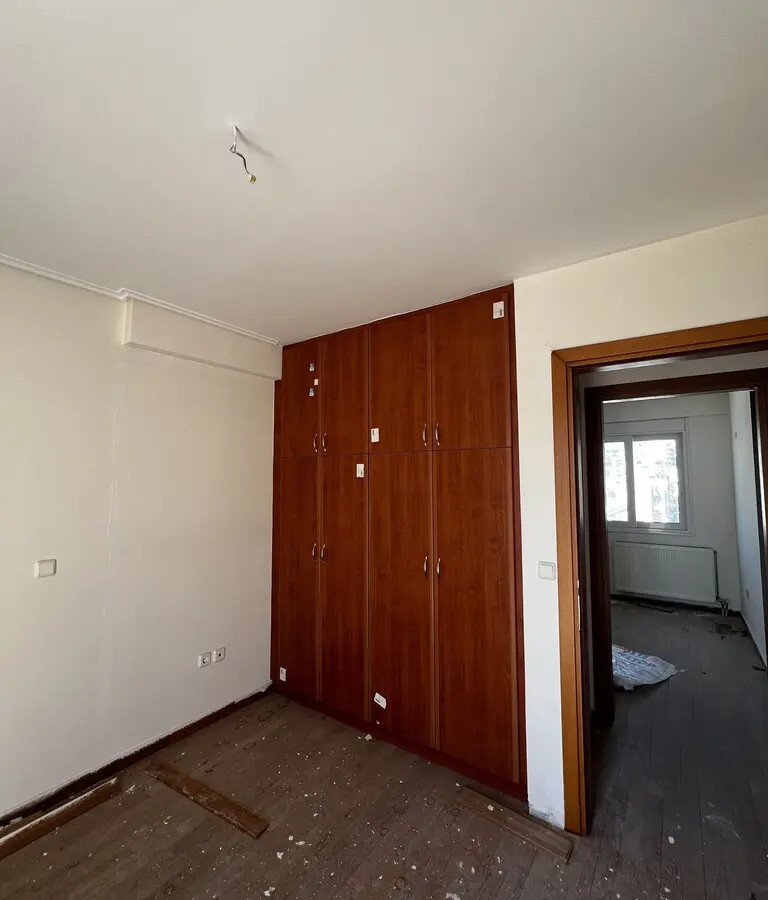 Apartment Of 121 M² In Athens