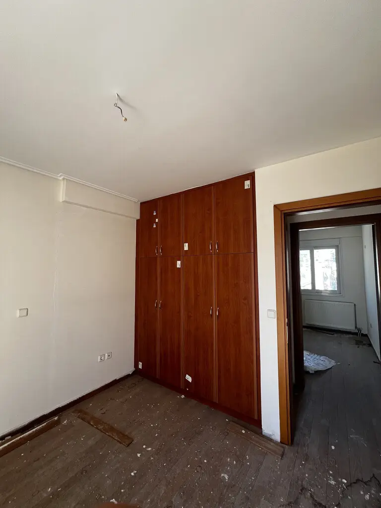 Apartment Of 121 M² In Athens