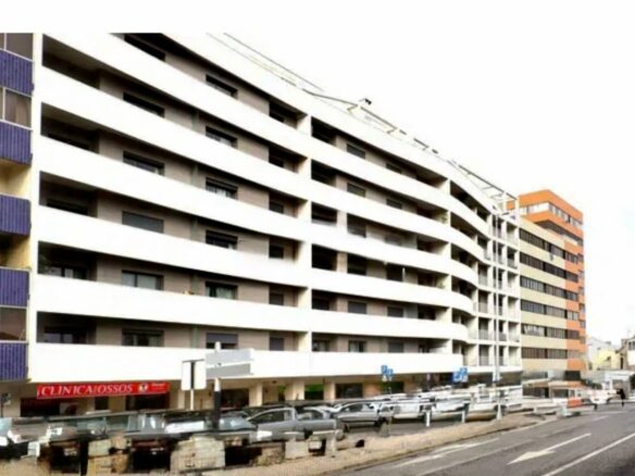 Premium 3-bedroom Apartment In Almada Portugal  10minutes From Lisbon 203 M² Of Elegance, Comfort, And Technology