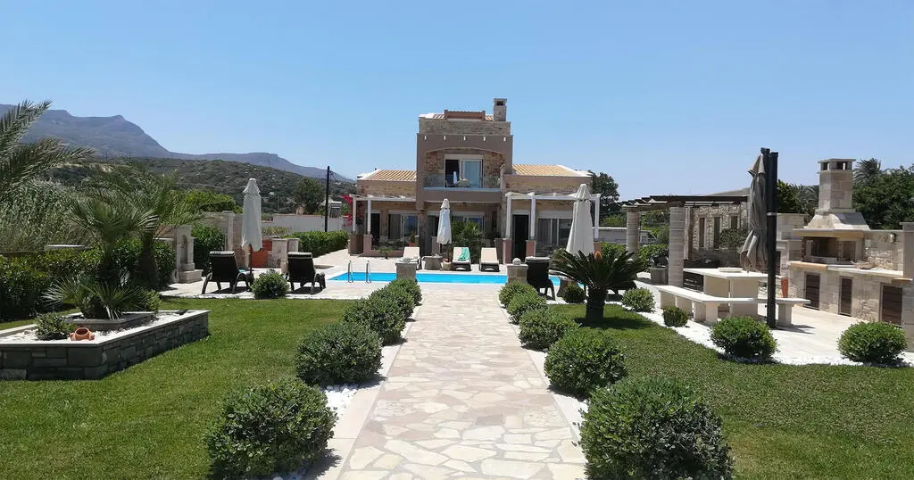Villa Of 179 M² In Crete