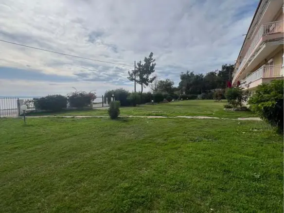 2-bedroom Flat In Poligiros, Greece (58 M²)