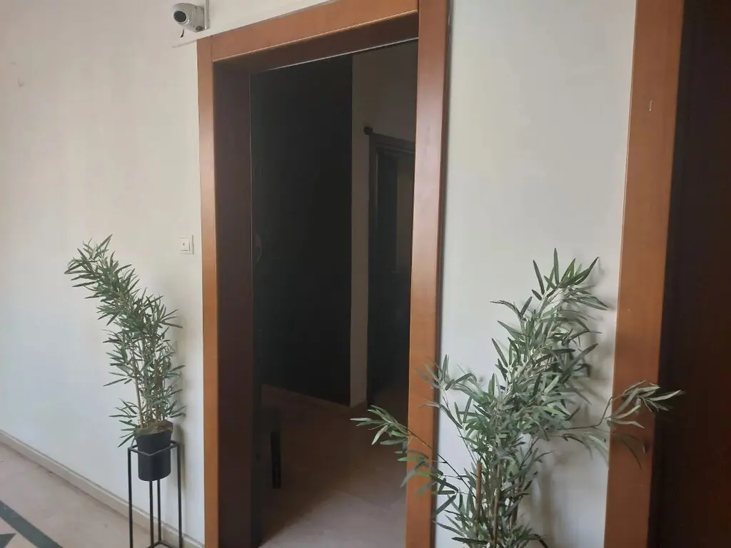Commercial Property Of 137 M² In Thessaloniki