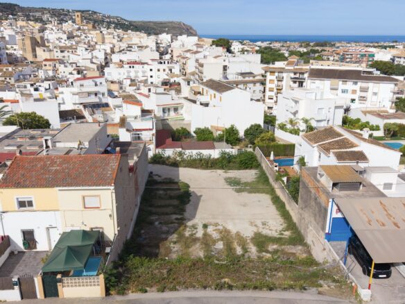 Development Plot Of 15,000 M² With Project Potential For 15 Units In Costa Blanca, Alicante, Spain