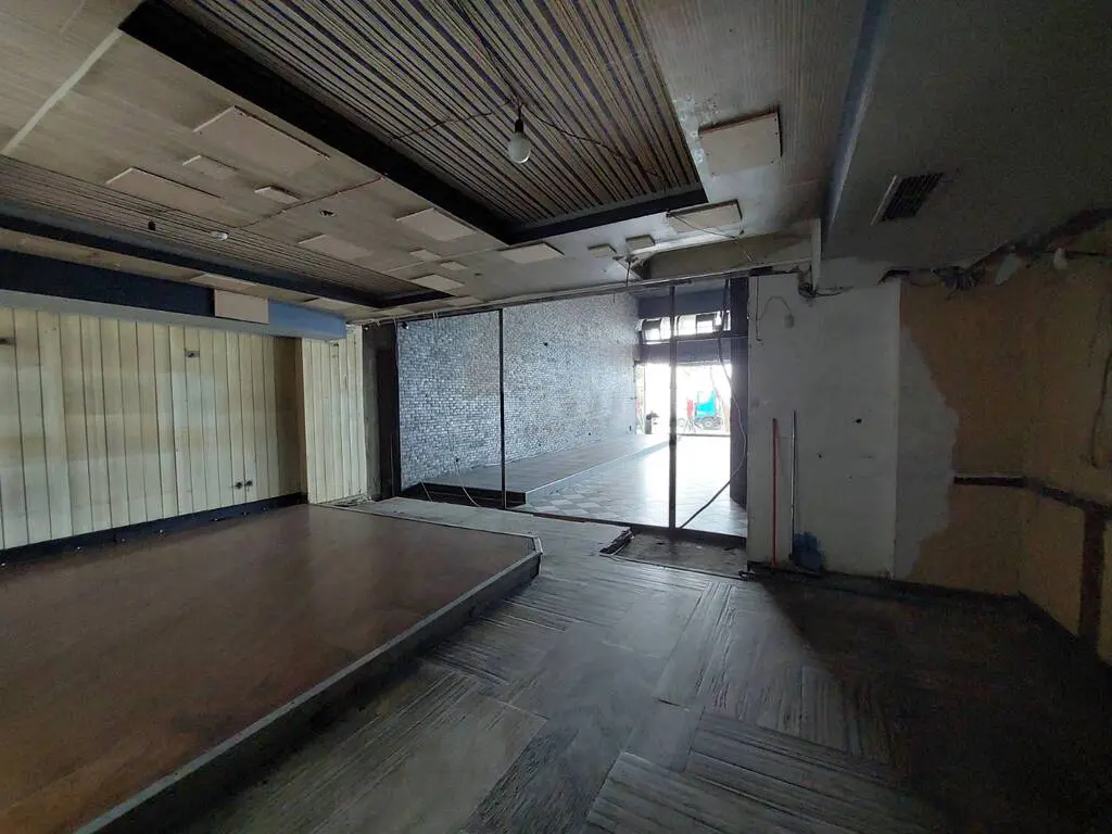 Commercial Property Of 405 M² In Thessaloniki