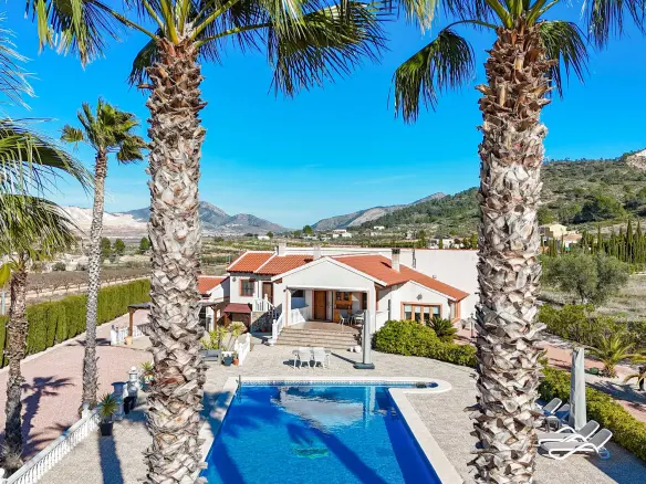 Detached Villa Of 385 M² In Cañada De La Leña, Spain