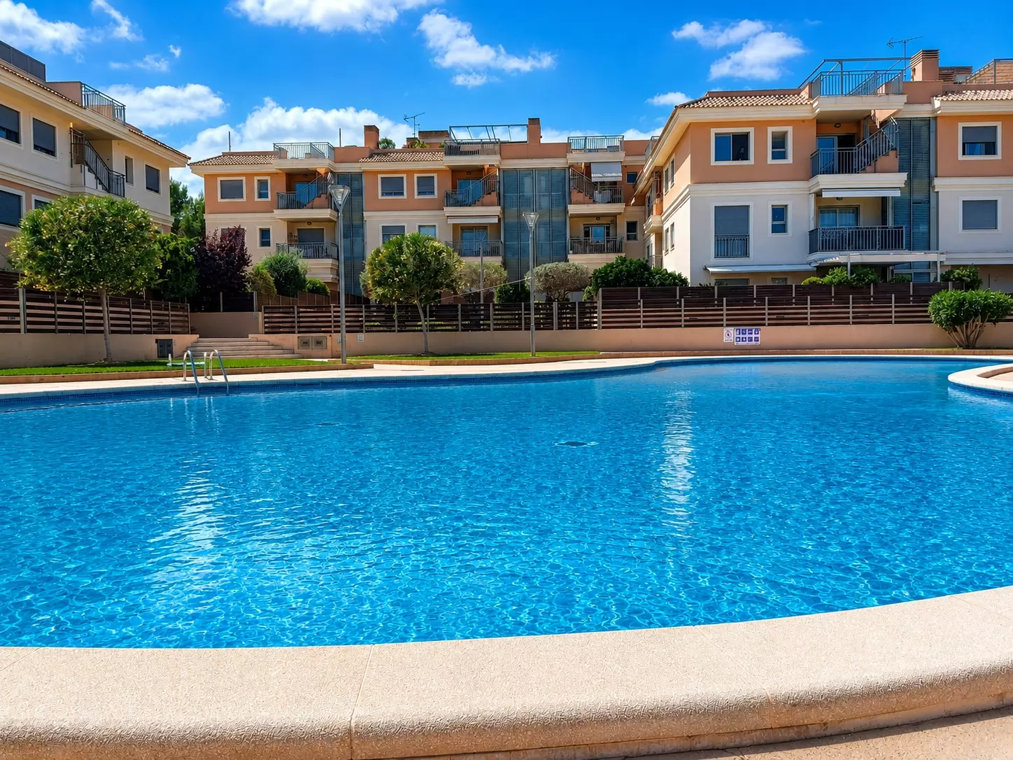 Duplex Penthouse Of 185 M² With Mediterranean Lifestyle In Palma De Mallorca