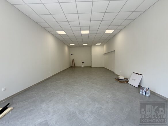 Shop Of 123 M² With Street Frontage In Downtown