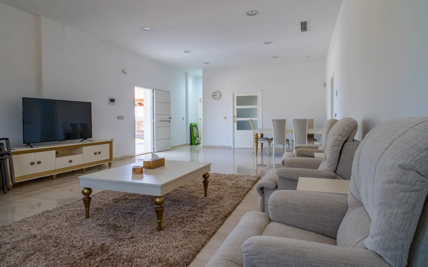 4-bedroom Detached Villa In Pinoso, Spain (209 M²)