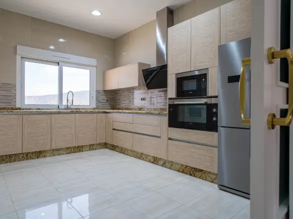 4-bedroom Detached Villa In Pinoso, Spain (209 M²)