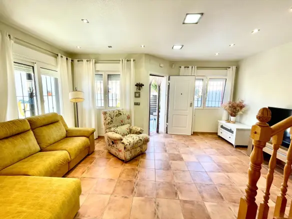 4-bedroom House In Pilar De La Horadada, Spain (155 M²)