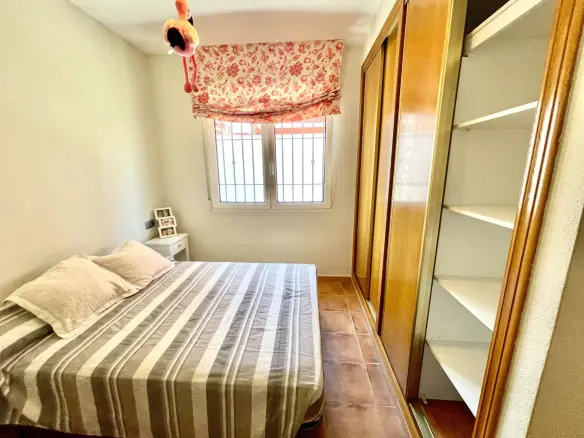 4-bedroom House In Pilar De La Horadada, Spain (155 M²)