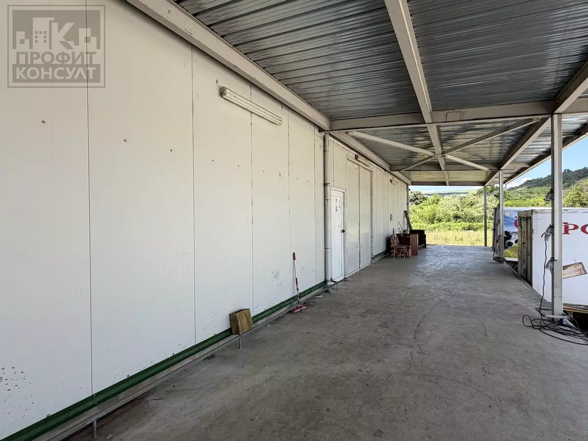 Refrigerated Storage Unit Of 1000 M² With Industrial Zoning In Veliko Tarnovo