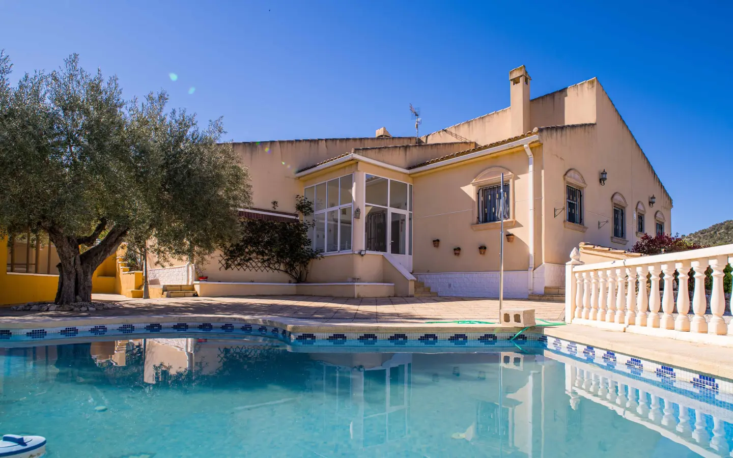 3-bedroom Detached Villa In La Zarza, Spain (222 M²)