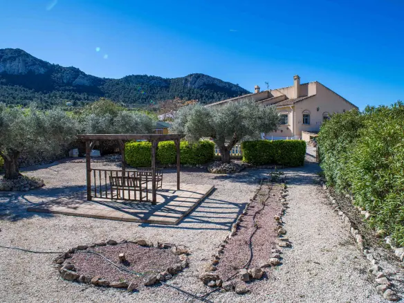 3-bedroom Detached Villa In La Zarza, Spain (222 M²)