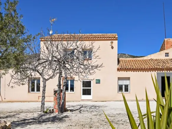 Country House Of 160 M² In La Alberquilla, Spain