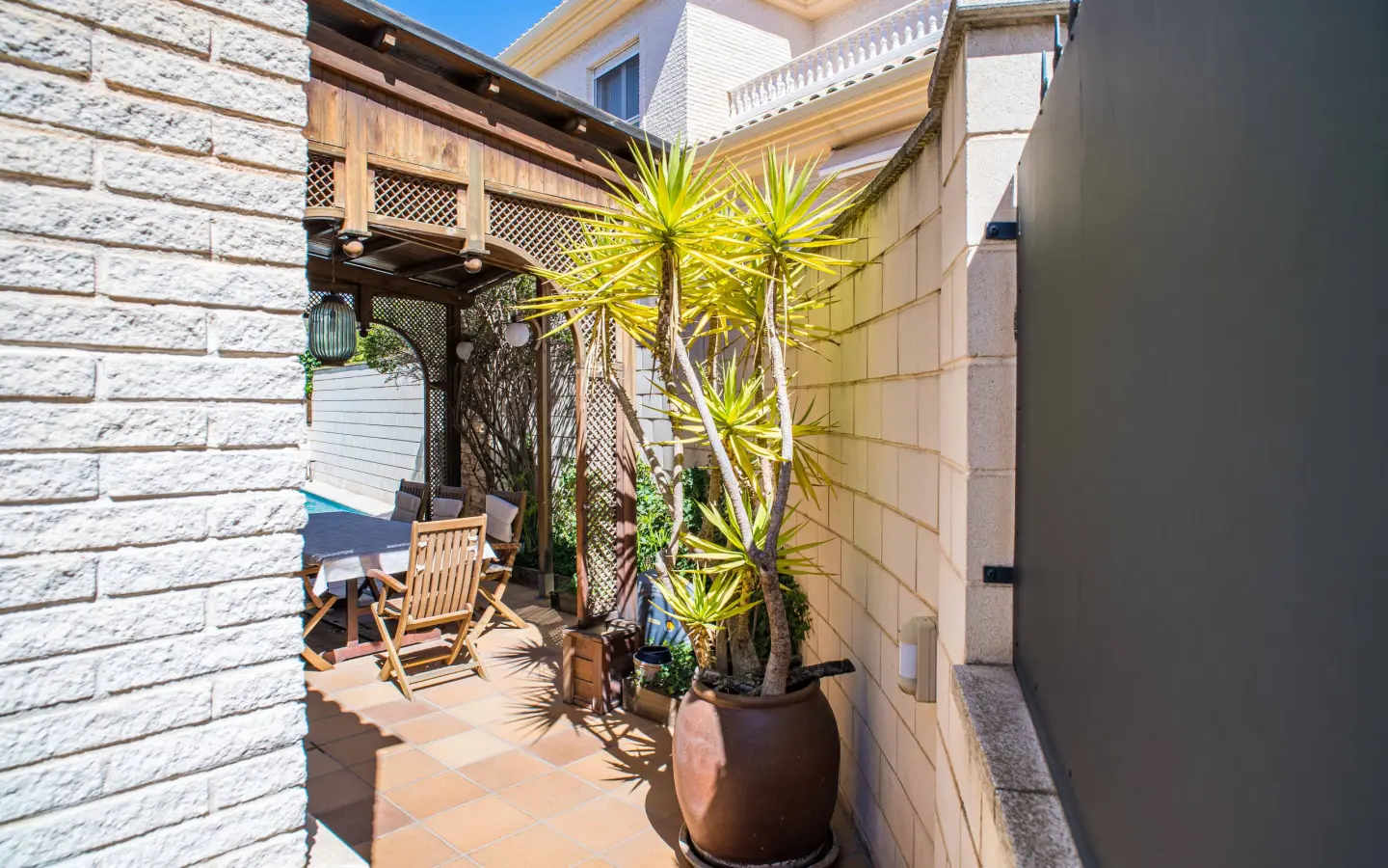 4-bedroom Detached Villa In Elda, Spain (258 M²)