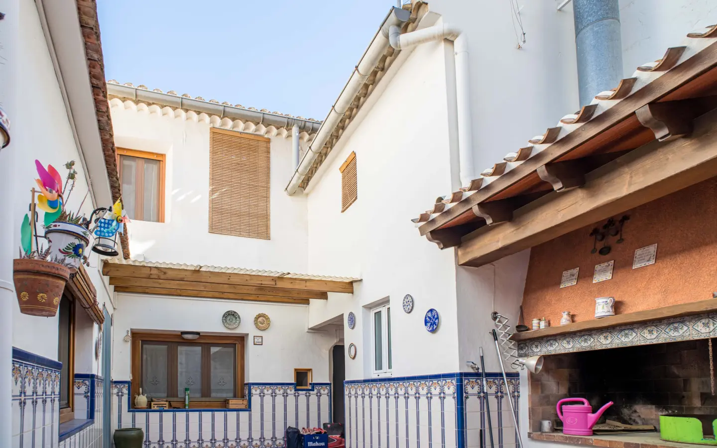 Townhouse Of 292 M² With Features In Pinoso, Spain