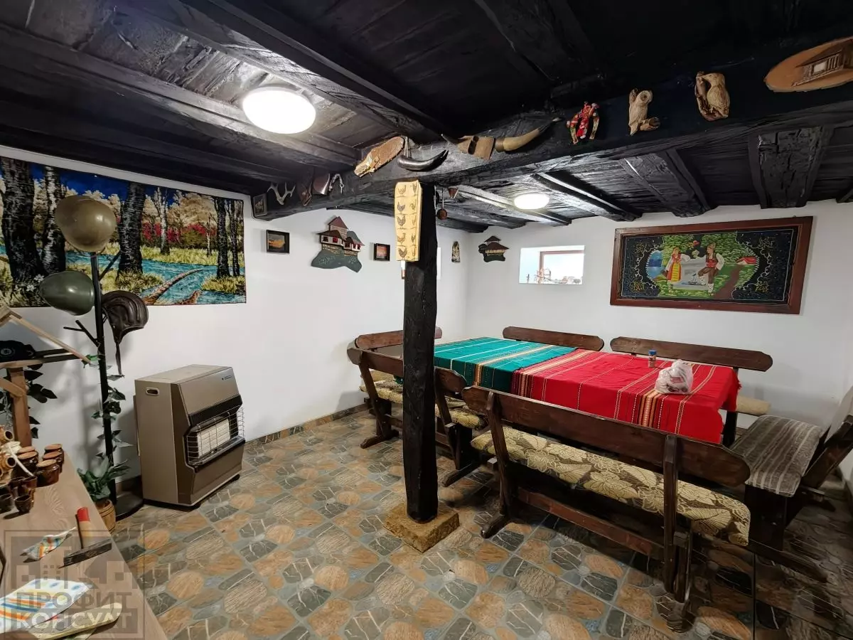 7 Three-storey House With Yard In The Elena Balkan