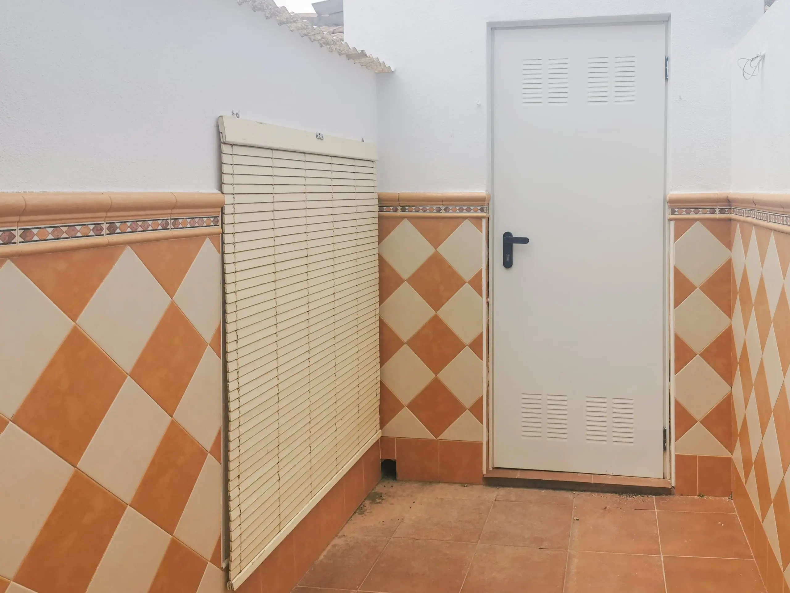 Townhouse Of 118 M² In Alguena, Spain