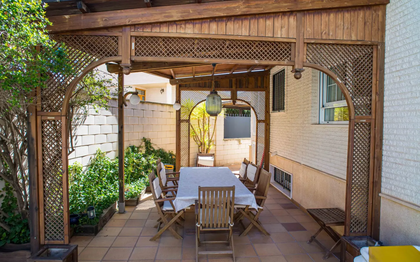 4-bedroom Detached Villa In Elda, Spain (258 M²)