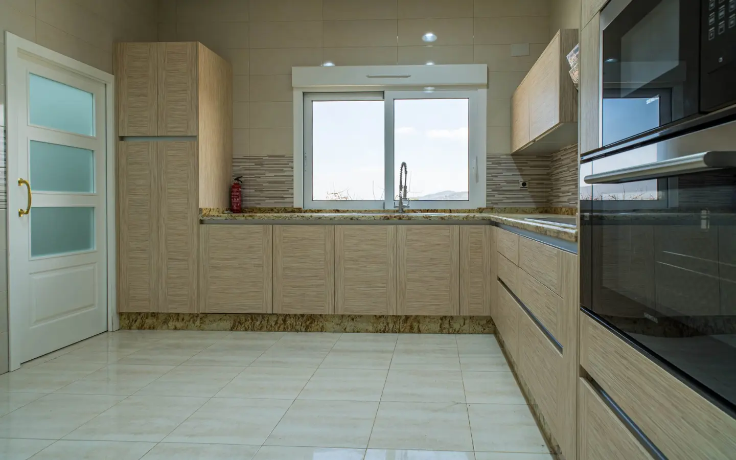 4-bedroom Detached Villa In Pinoso, Spain (209 M²)