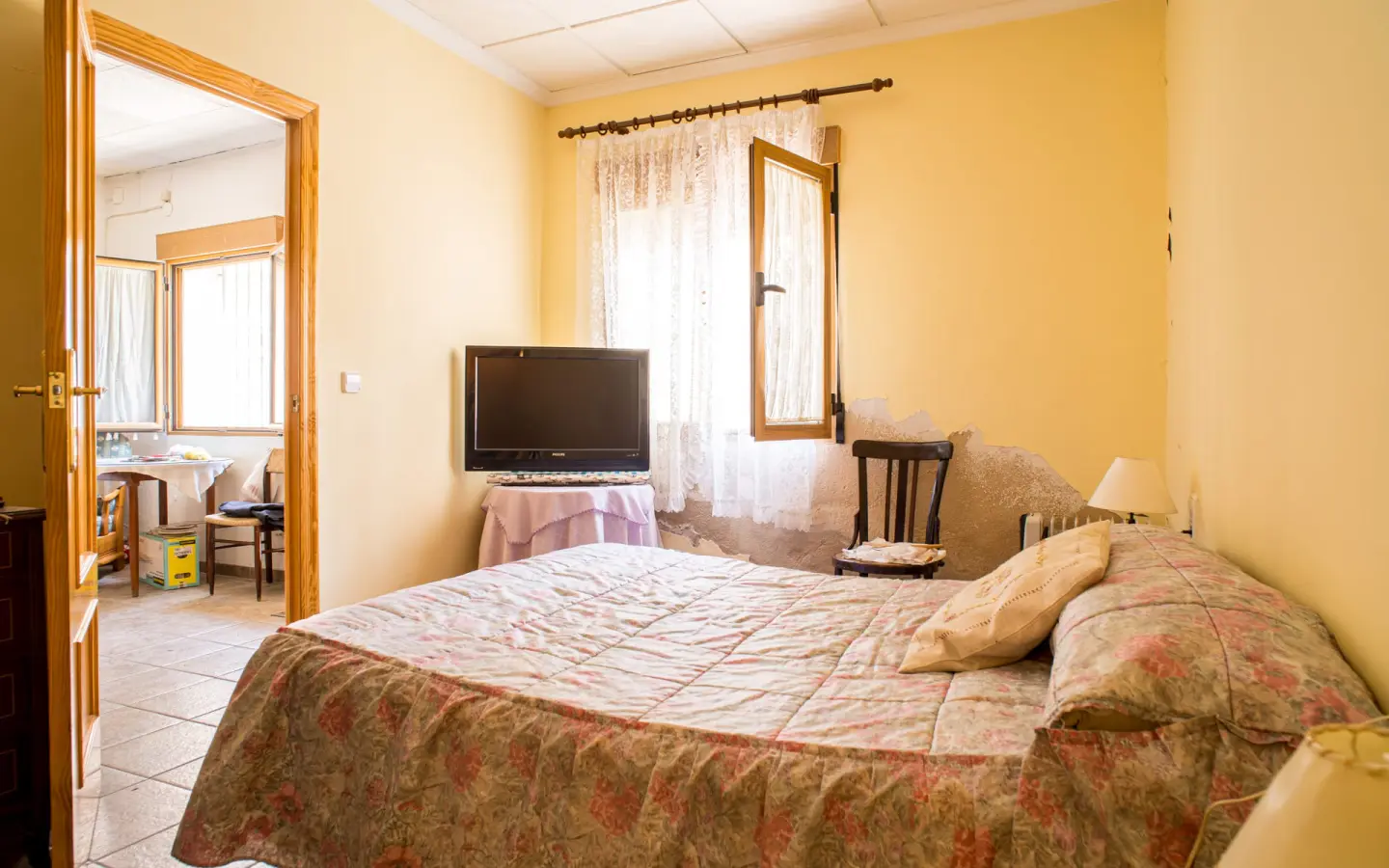 5-bedroom Townhouse In Pinoso, Spain (326 M²)