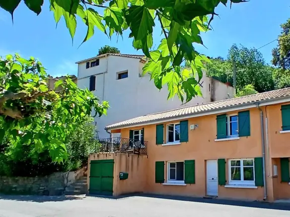 House Of 137 M² In Roquebrun, France