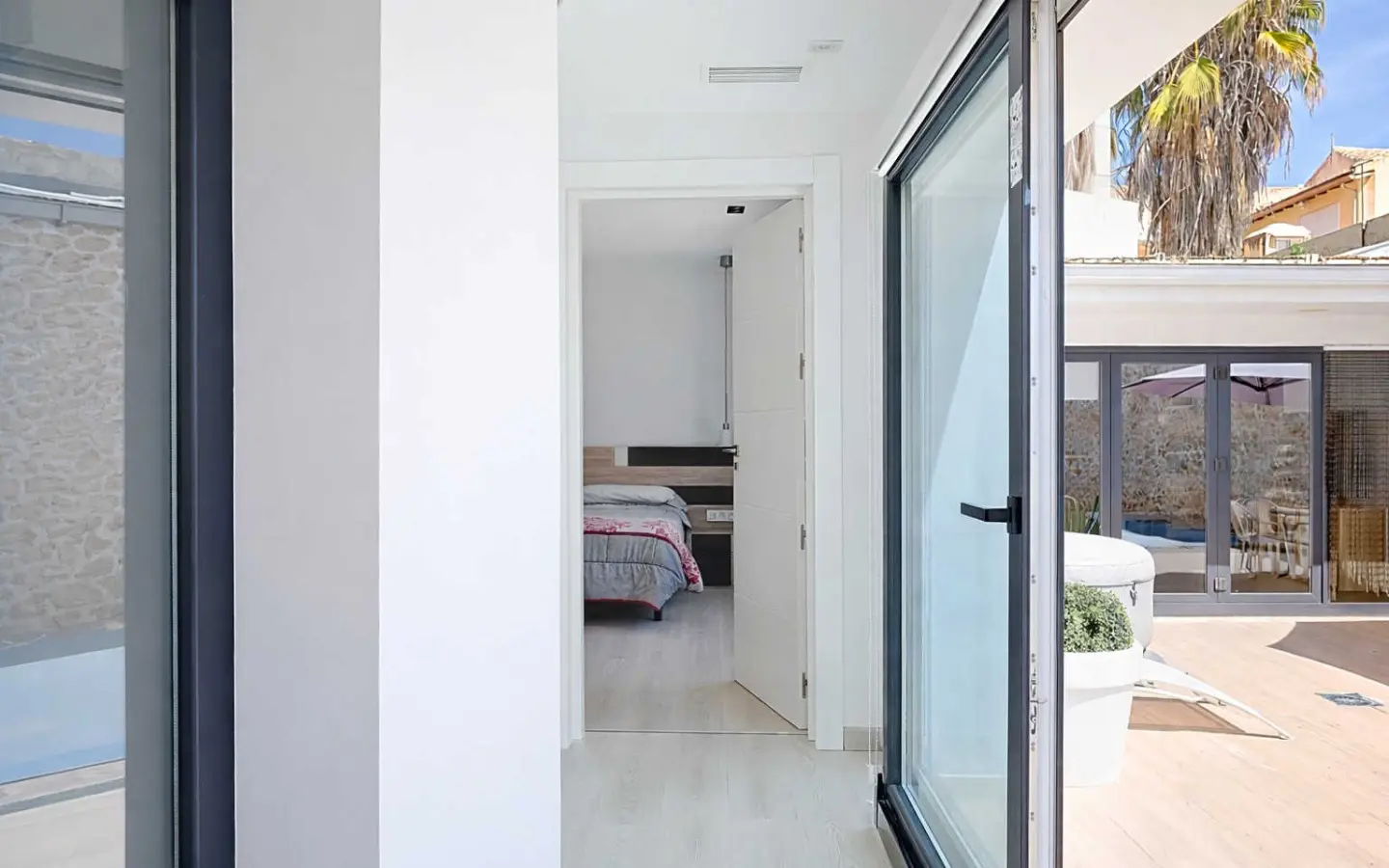 Townhouse Of 544 M² With Features In Pinoso, Spain