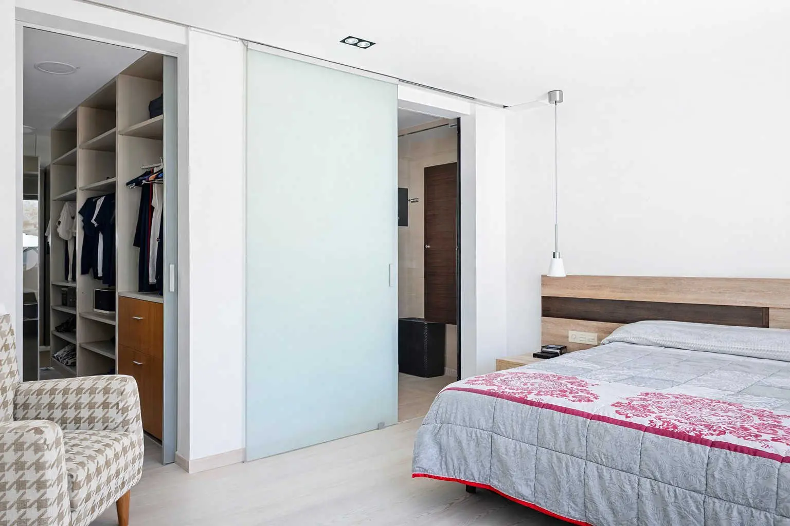 Townhouse Of 544 M² With Features In Pinoso, Spain