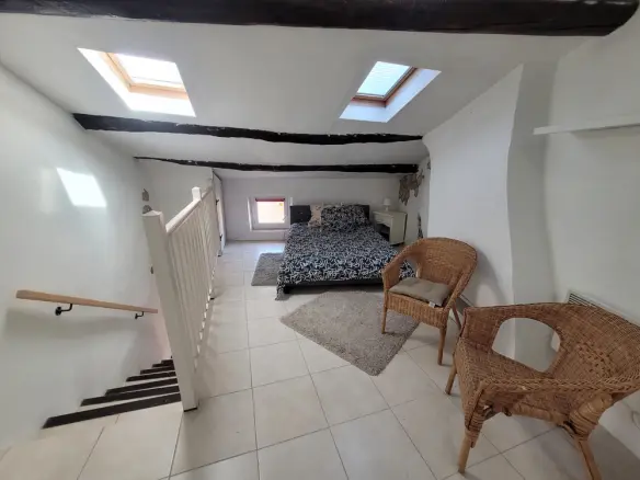 2-bedroom House In Saint Genies De Fontedit, France (90 M²)