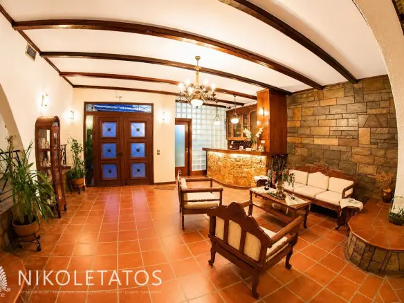 Commercial Property Of 120 M² In Lixouri, Greece