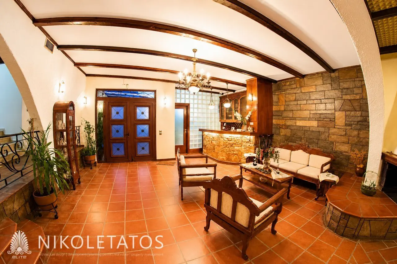 Commercial Property Of 120 M² In Lixouri, Greece