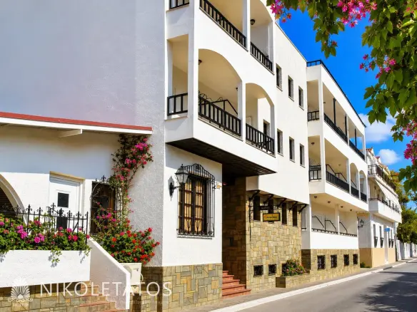 Commercial Property Of 120 M² In Lixouri, Greece