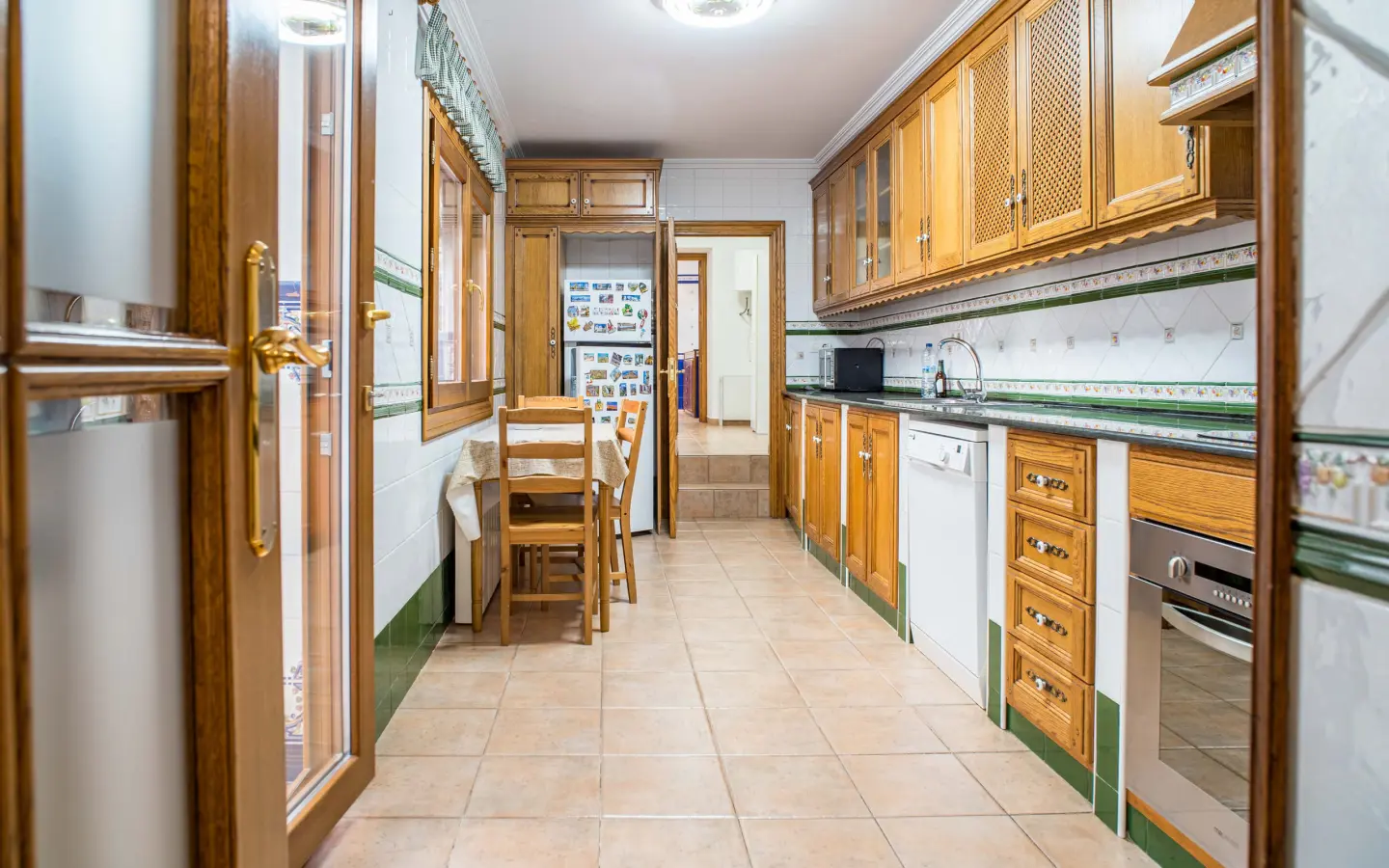 Townhouse Of 292 M² With Features In Pinoso, Spain