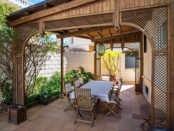 4-bedroom Detached Villa In Elda, Spain (258 M²)