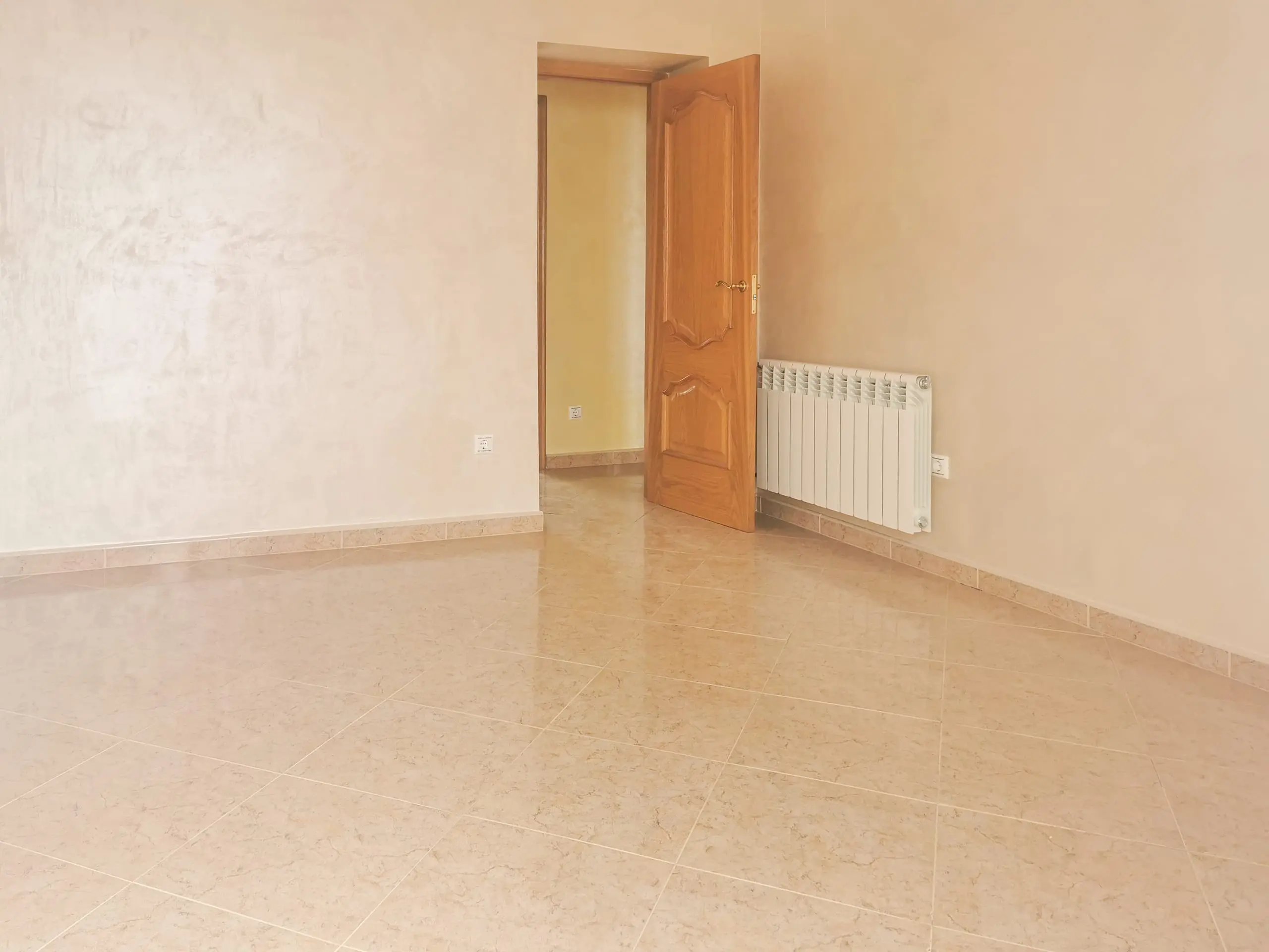 Townhouse Of 118 M² In Alguena, Spain