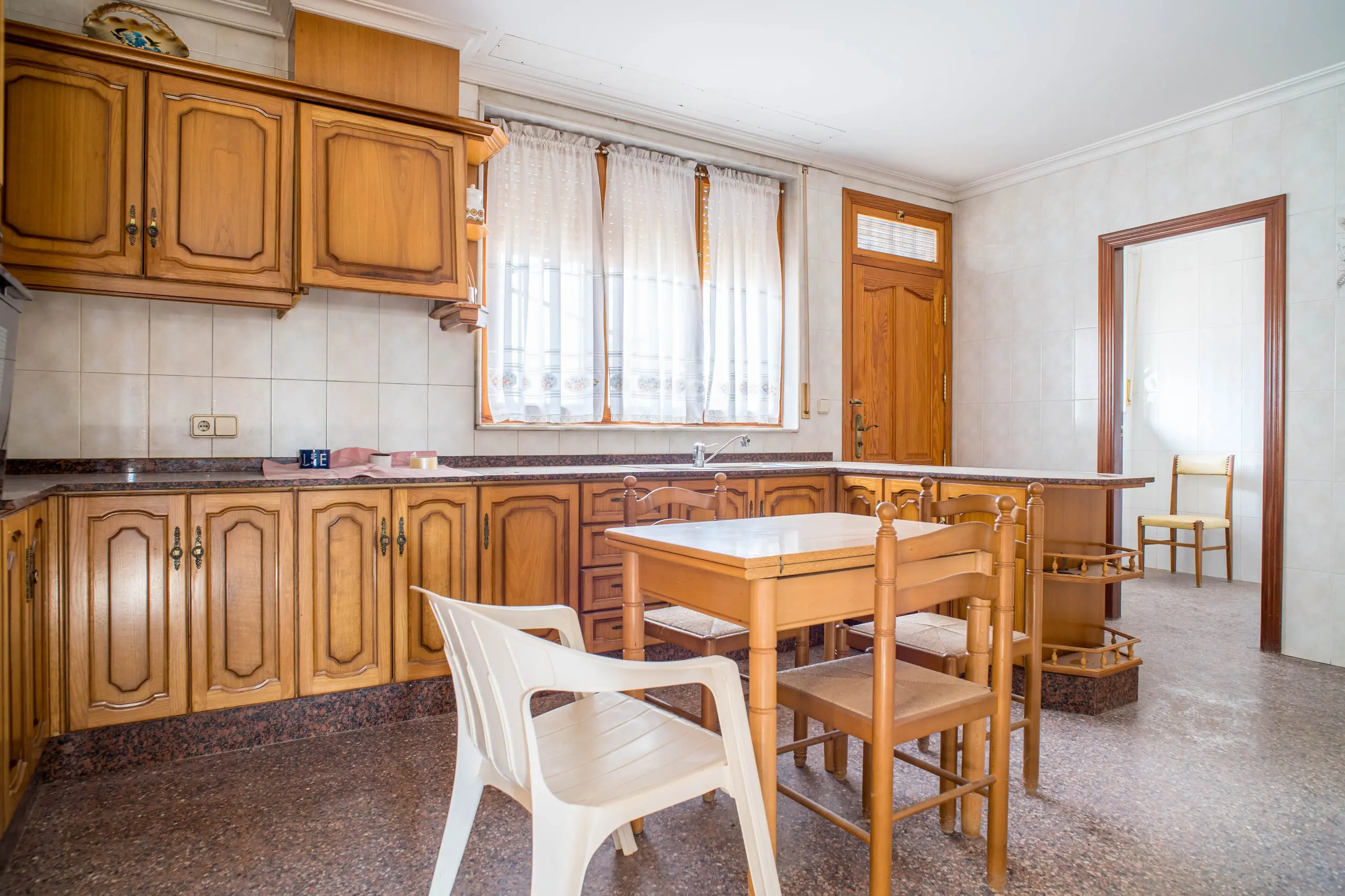 Country House Of 1018 M² In Monovar, Spain