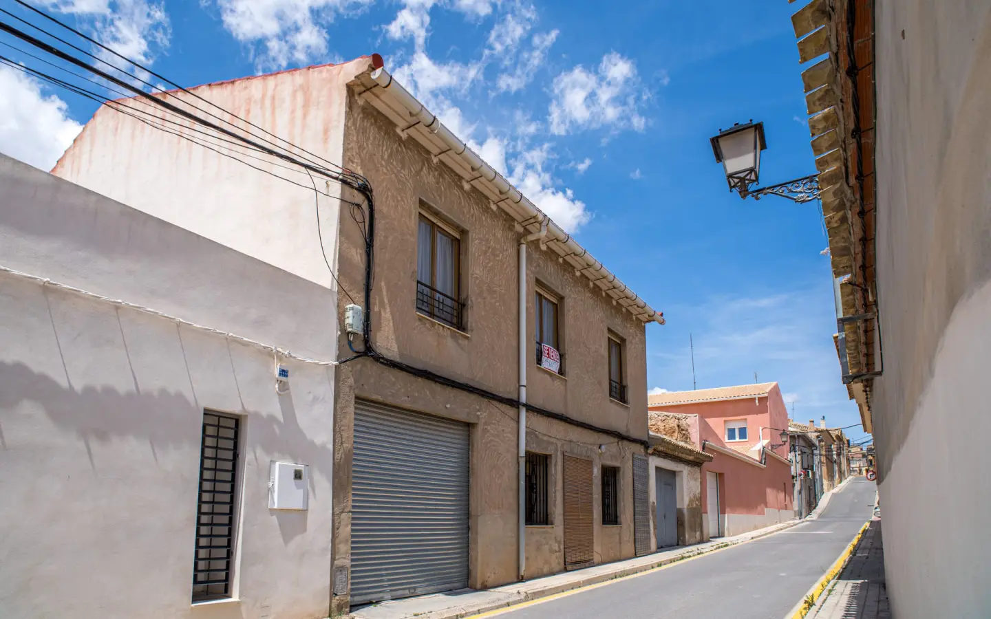5-bedroom Townhouse In Pinoso, Spain (326 M²)