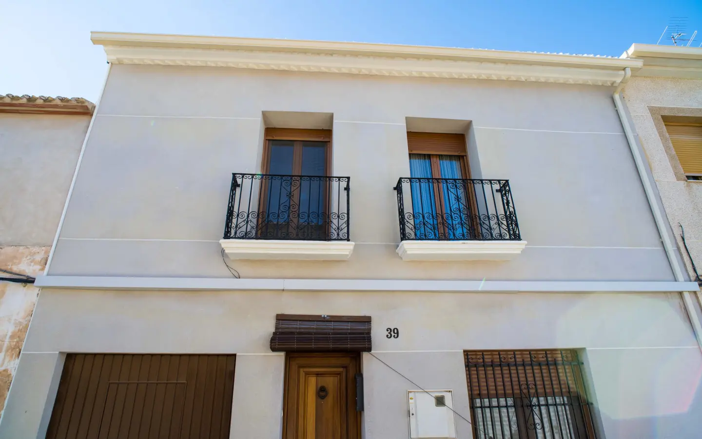 Townhouse Of 292 M² With Features In Pinoso, Spain