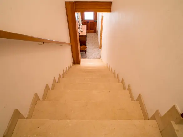 5-bedroom Townhouse In Pinoso, Spain (326 M²)