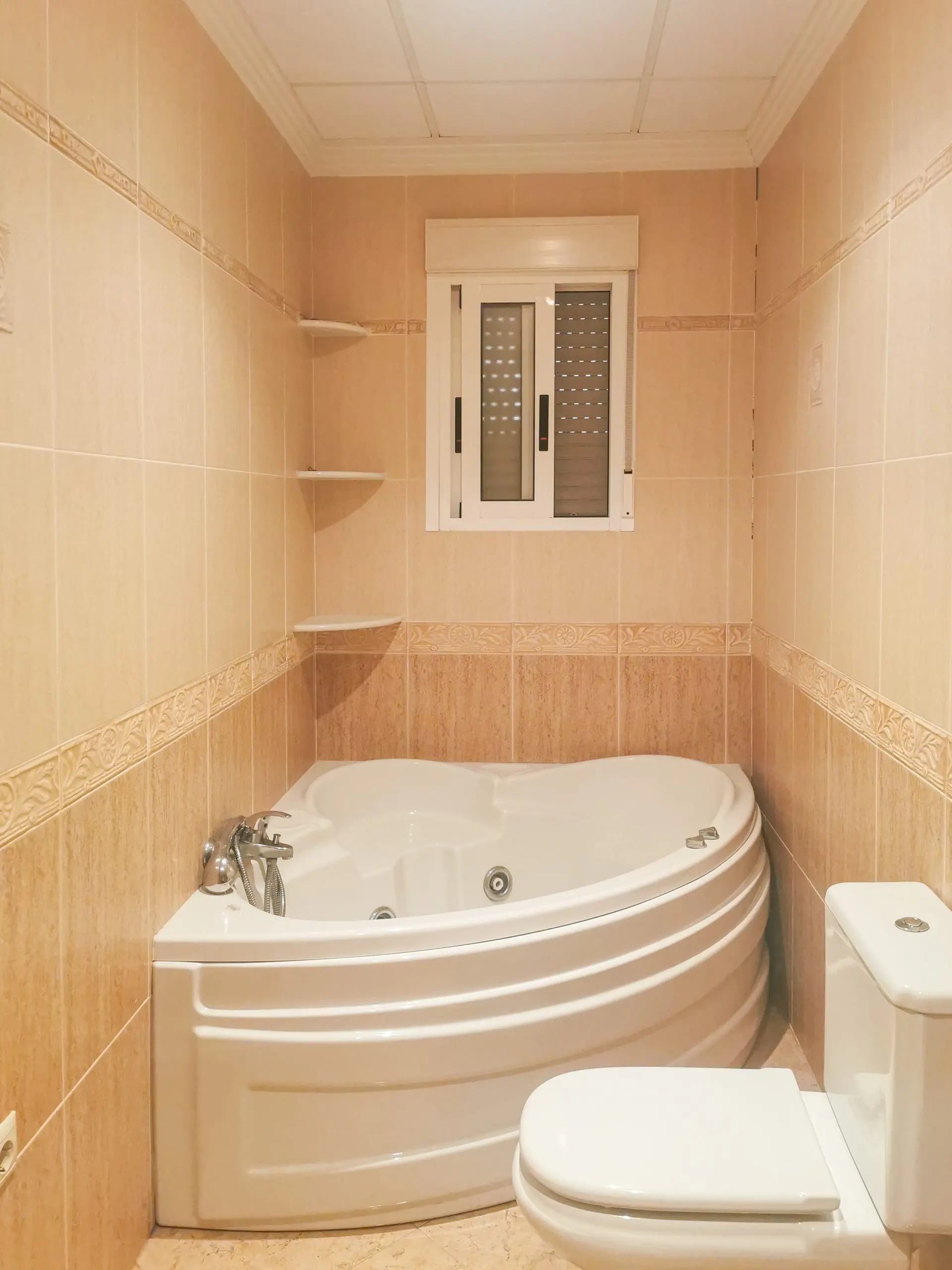 Townhouse Of 118 M² In Alguena, Spain