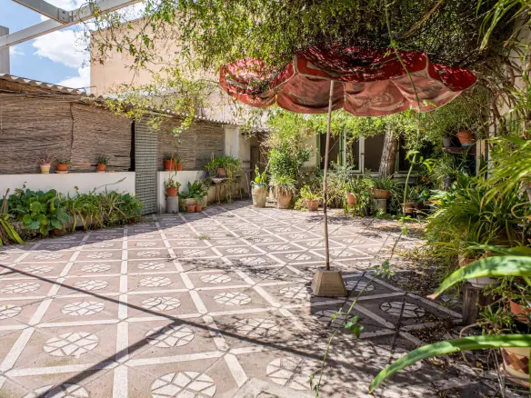 5-bedroom Townhouse In Pinoso, Spain (326 M²)