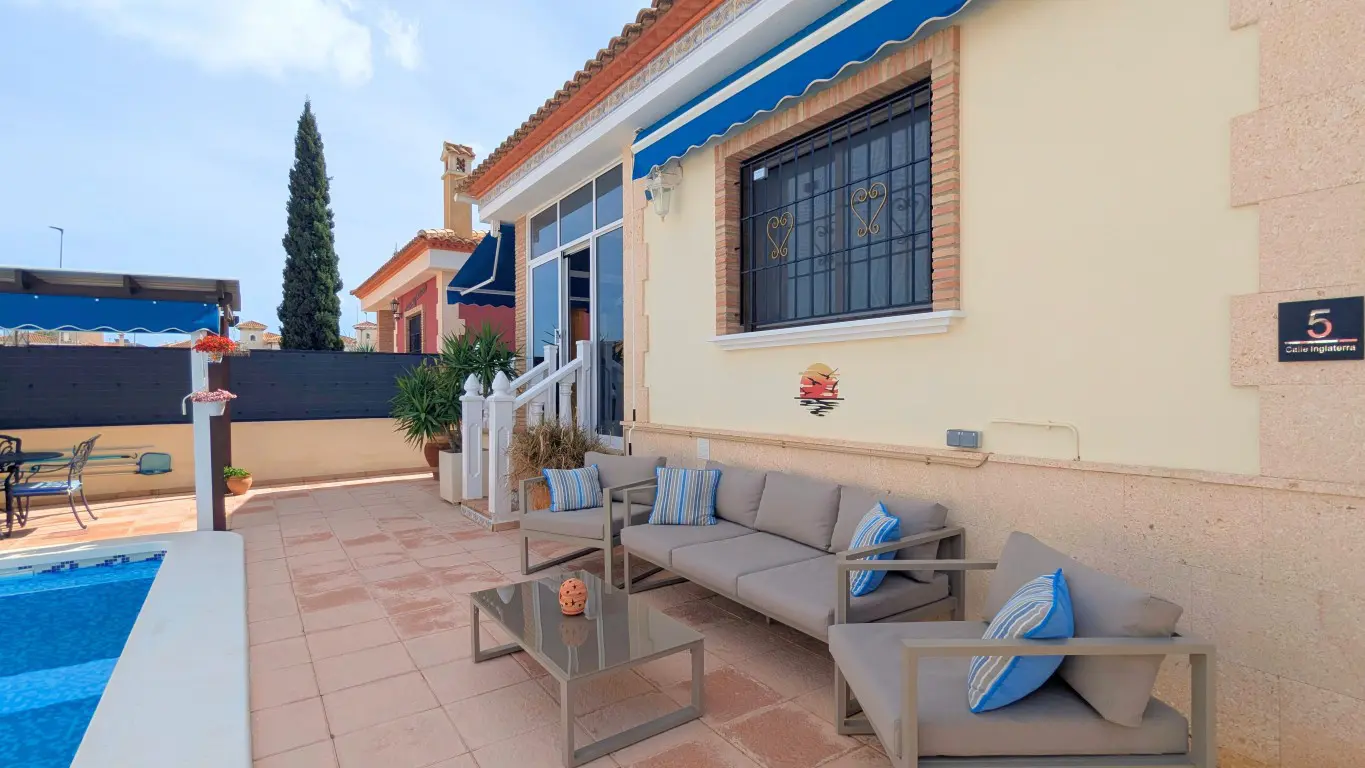 Detached Villa Of 106 M² In Bigastro, Spain