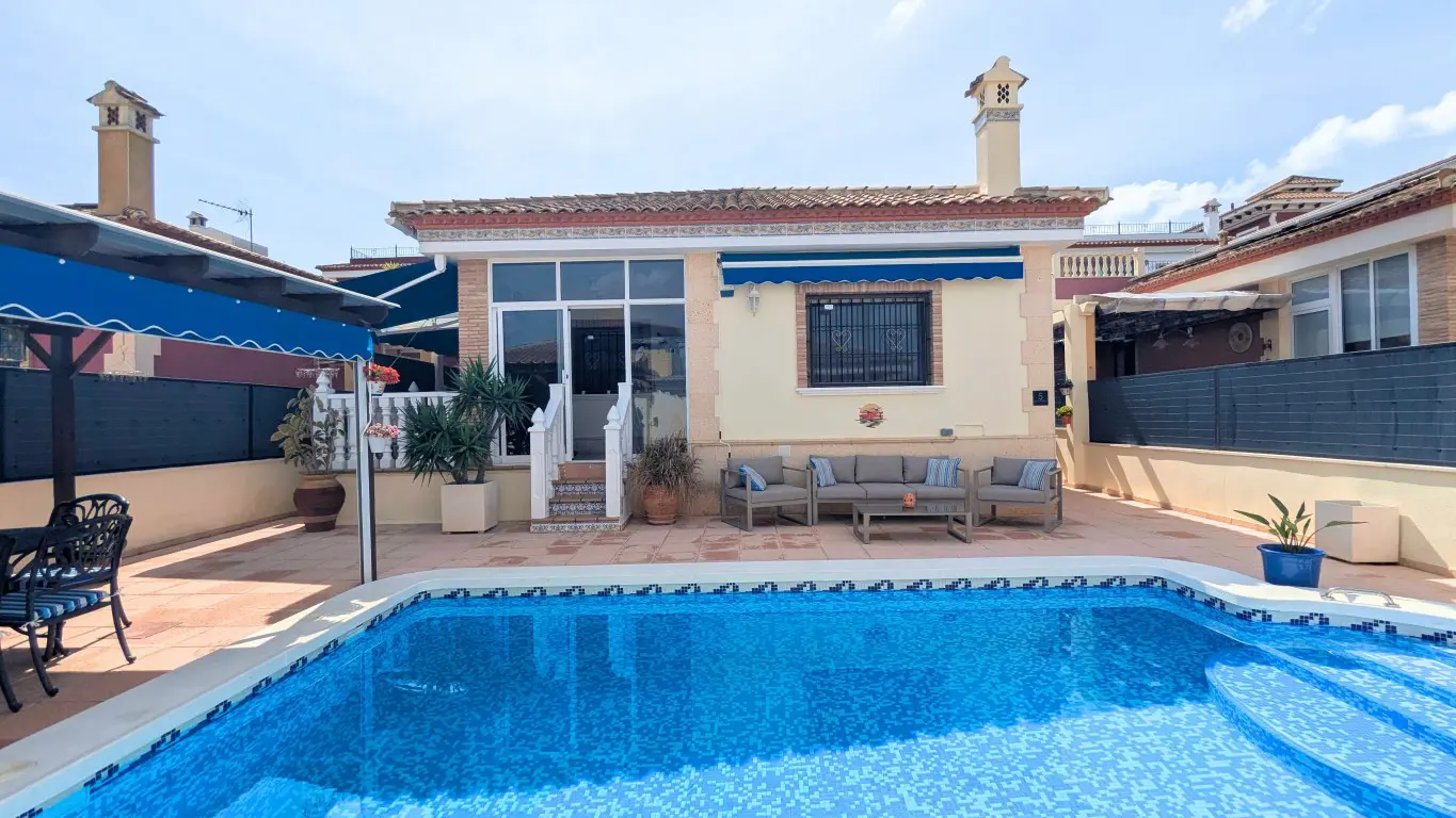 Detached Villa Of 106 M² In Bigastro, Spain