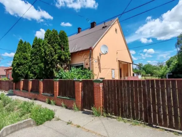 House Of 100 M² In Somogyapáti, Baranya