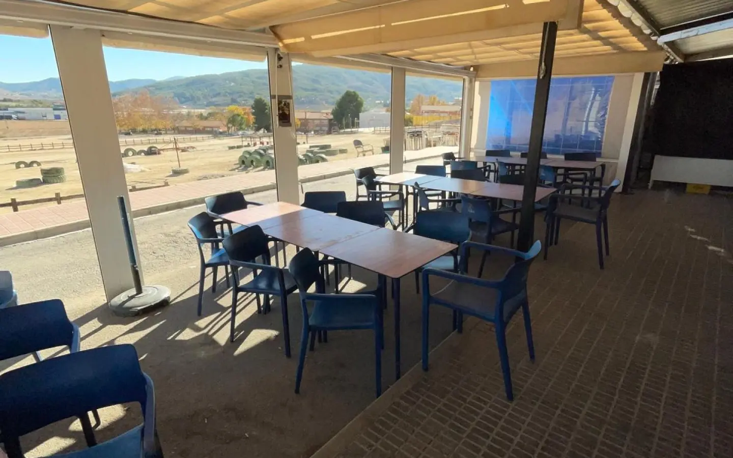 Commercial In Pinoso, Spain (160 M²)