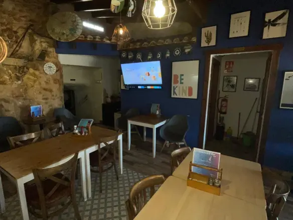 Commercial In Pinoso, Spain (160 M²)