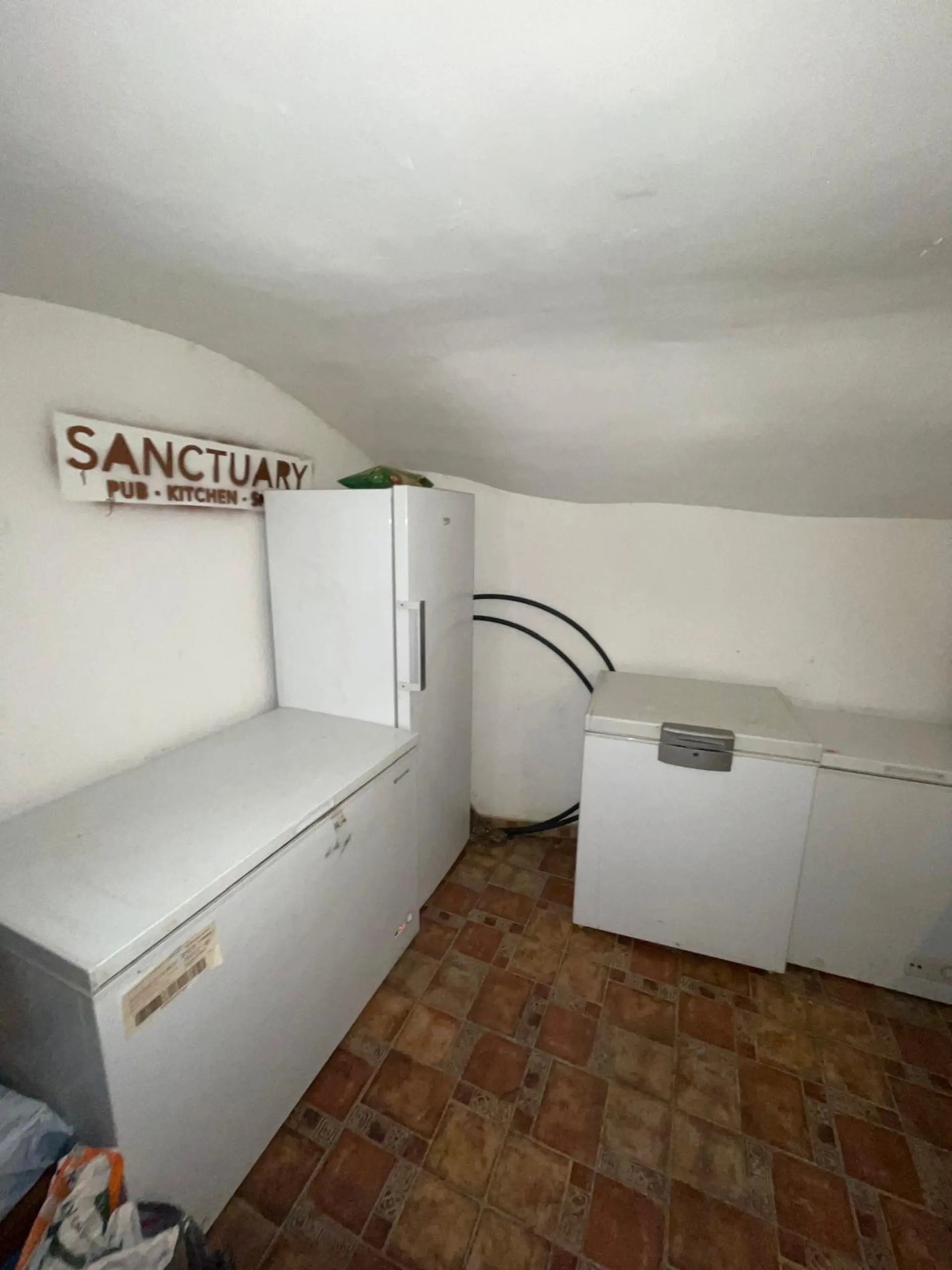 Commercial Of 160 M² In Pinoso, Spain